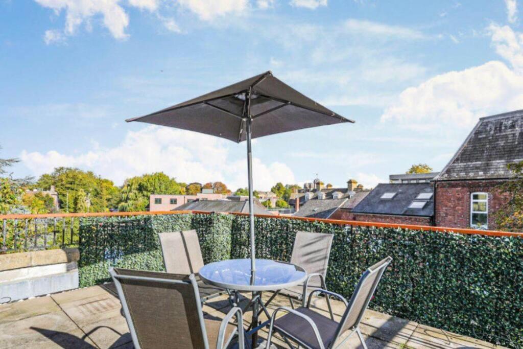 Apartment In The Heart Of The City Centre, Live Like A Local Oxford Exterior photo