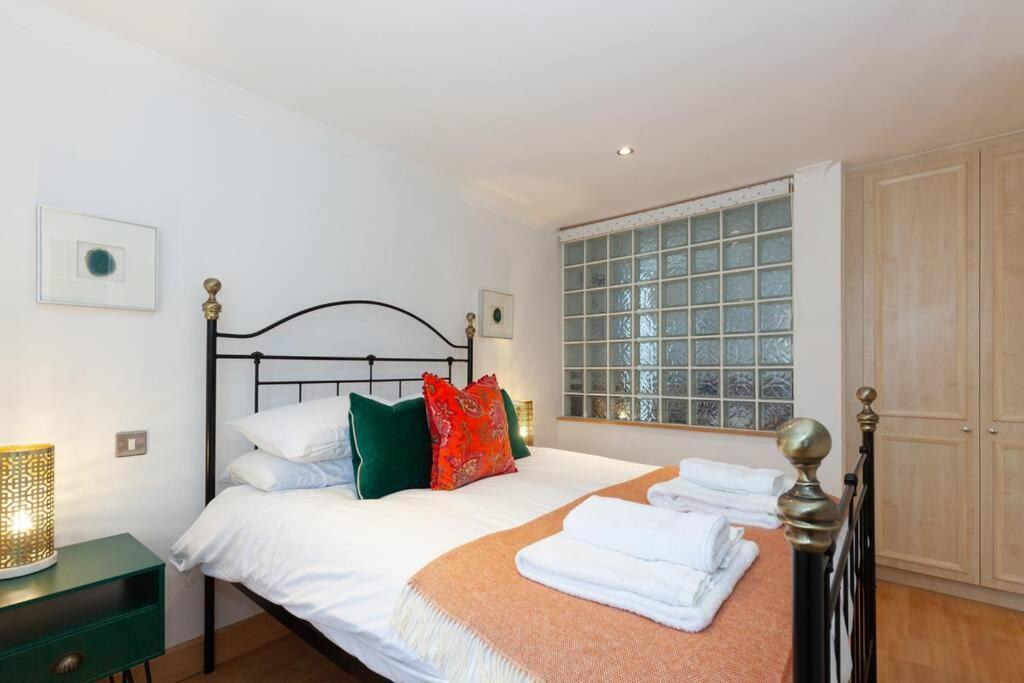 Apartment In The Heart Of The City Centre, Live Like A Local Oxford Exterior photo